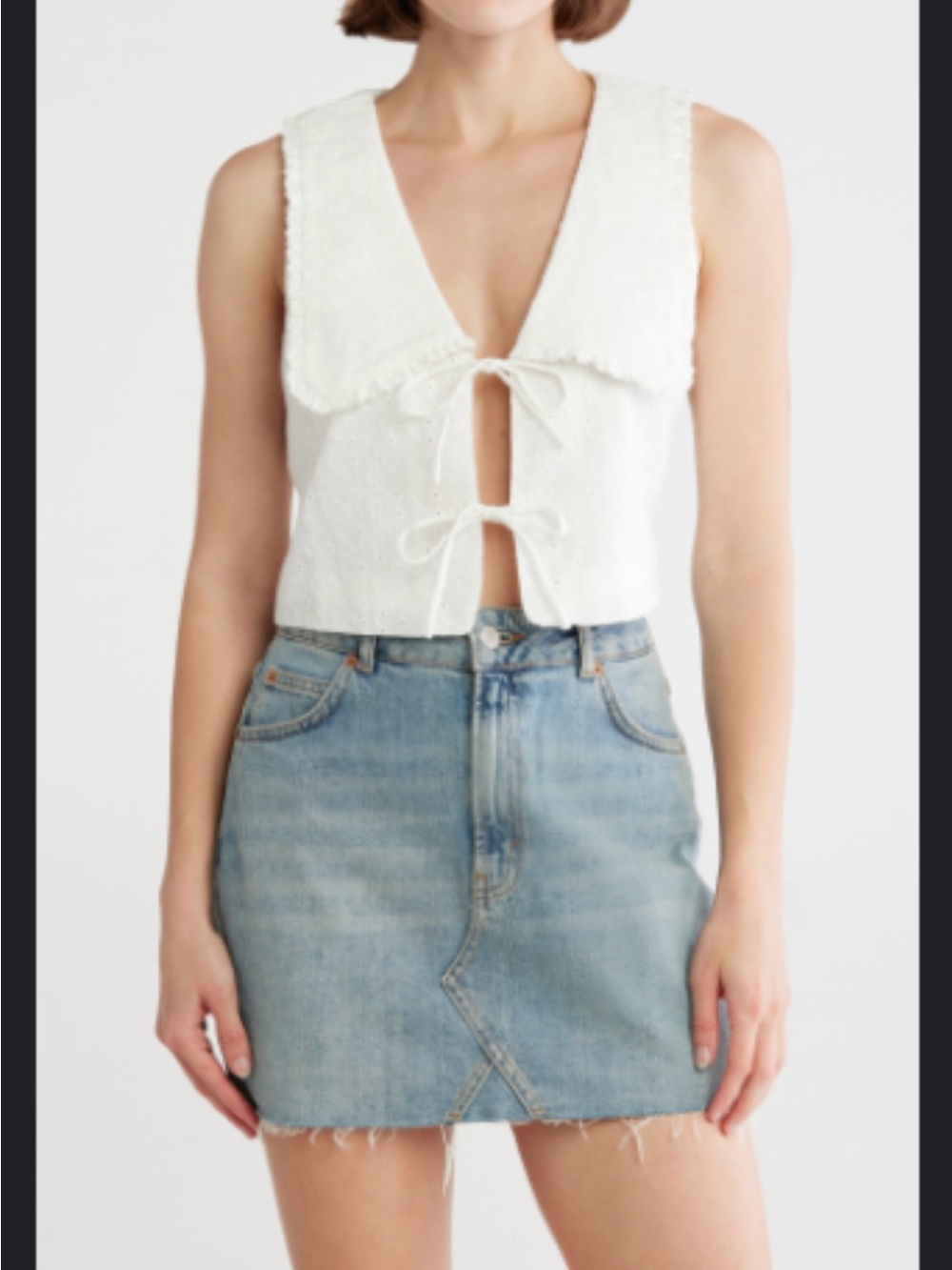 Lush White Sleeveless Tie-Front Eyelet Camisole L